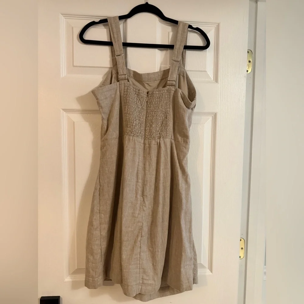 Abercrombie and Fitch Linen-Blend Ruched Squareneck Mini Dress - Picture 6 of 7